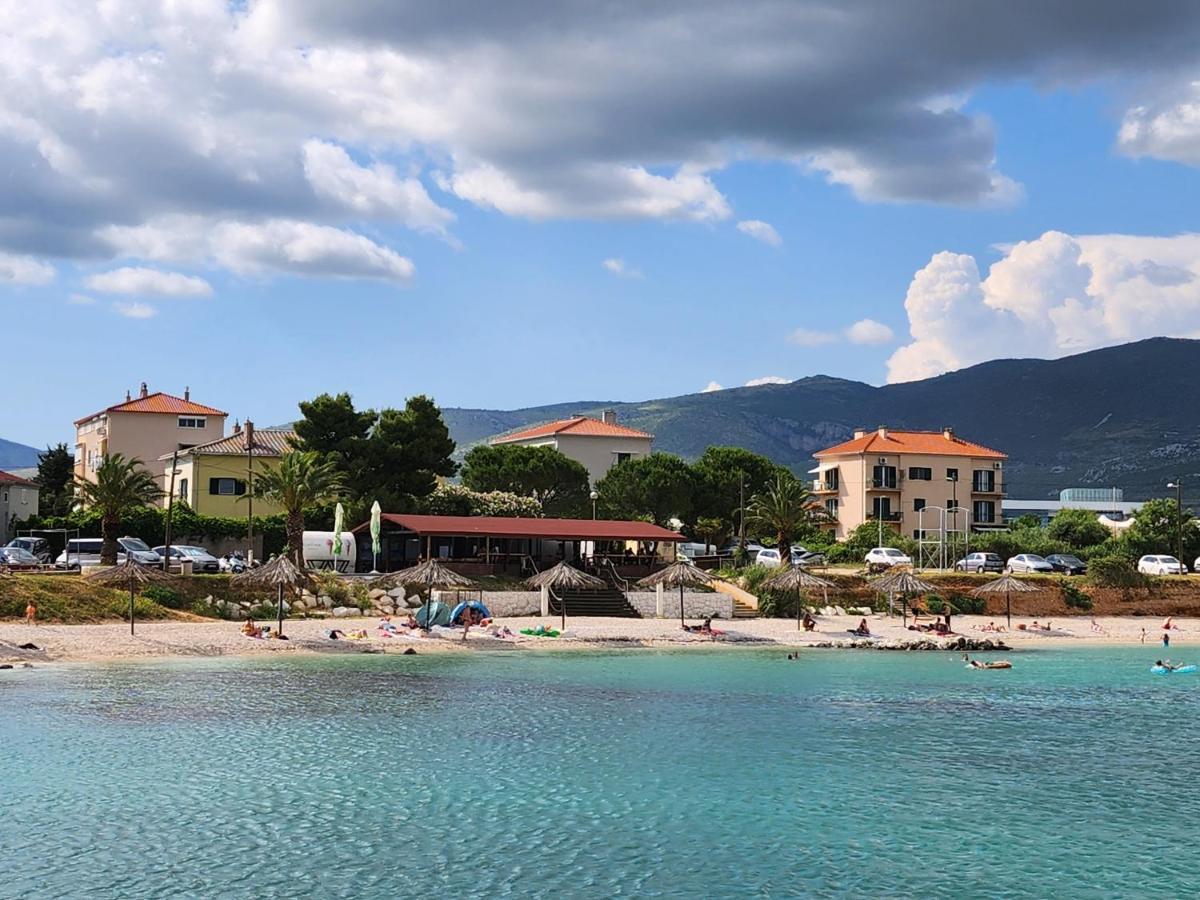 Airport Split Lejlighed Kaštel Štafilić Eksteriør billede